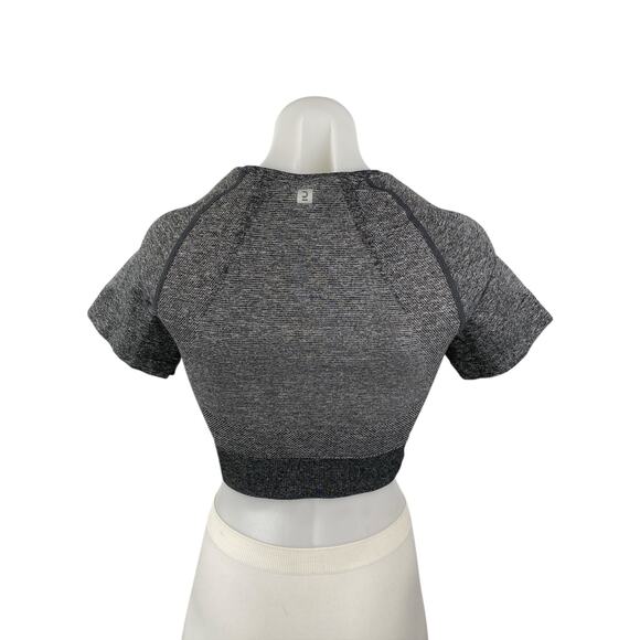 Domyos Women's Gray Short Sleeve Crew Neck Yoga T-Shirt Athletic Crop Top Size S - Picture 2 of 3